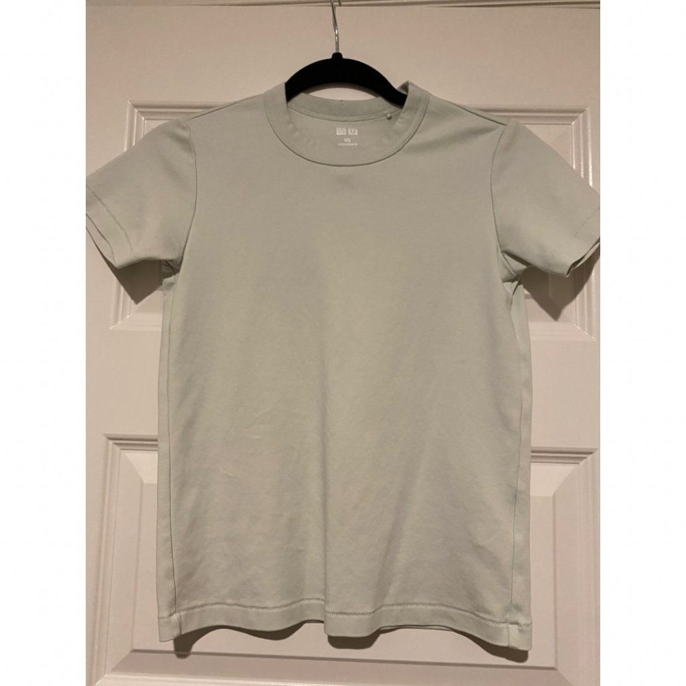 Uniqlo U T-shirt